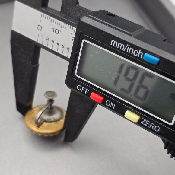 VTG Faceted Moonstone Earrings 19.6mm Ornate Flame Prongs Screw Back Signed La? - Picture 10 of 10